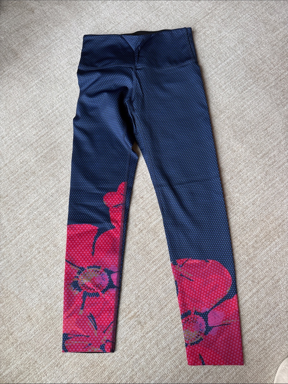Noli Navy Leggings with Pink Floral Print size small